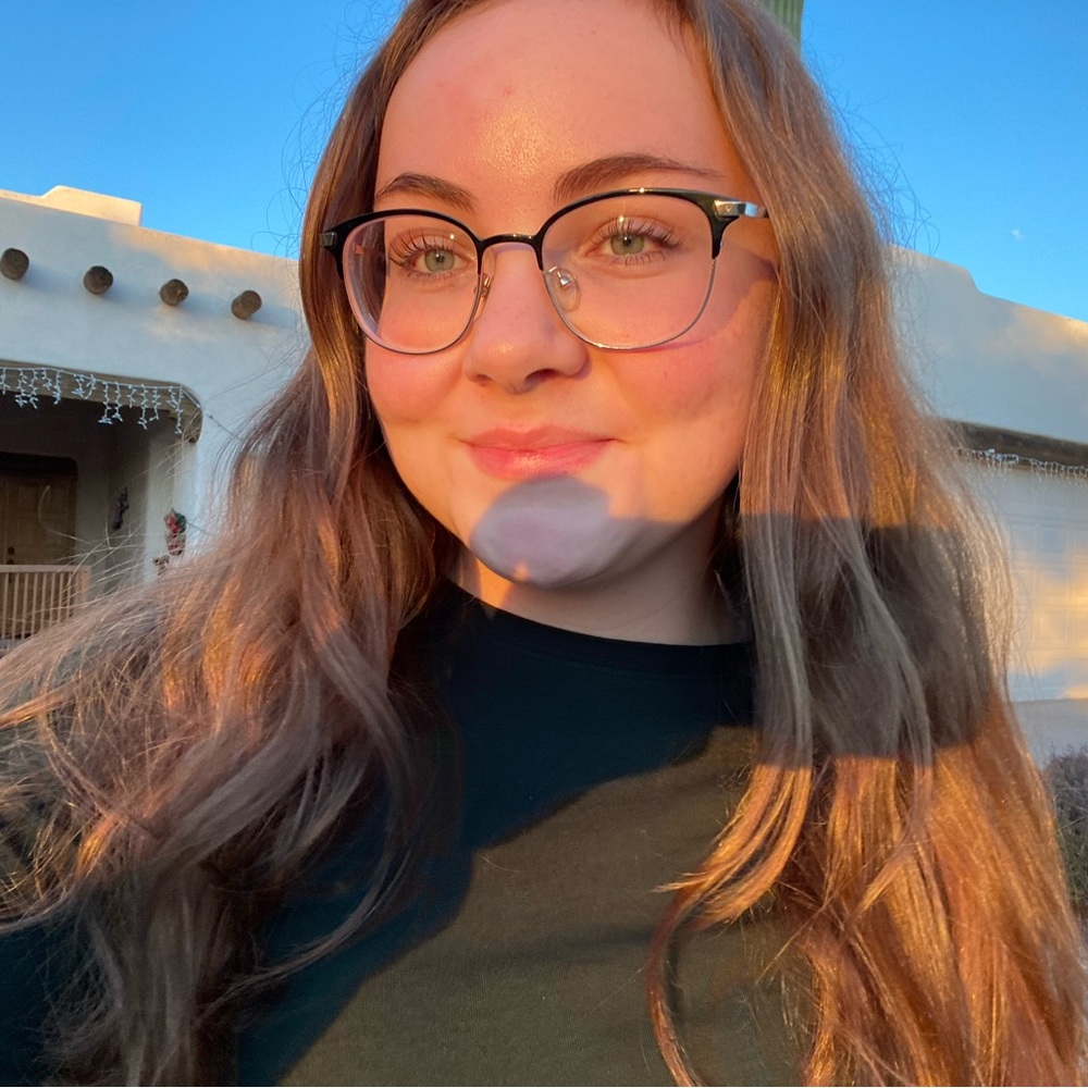 Meet your Posher, Emma